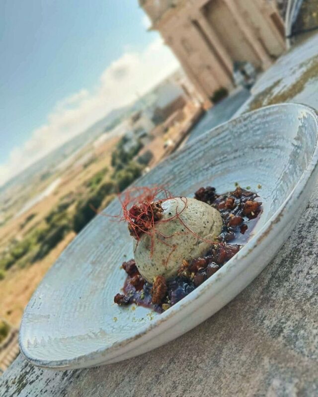 Any public holiday plans? Come and visit us for a hearty and  authentic meal!

Want to try something different? We have this special dish available for a few days👇

Chicken mousse with guanciale, raisins and port 💥
Not to be missed!

📞21573235 to book your table